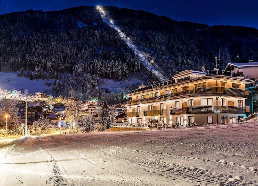 Mountain Resort M&M 1