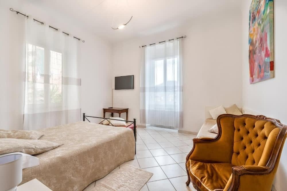 Lia Apartment 2