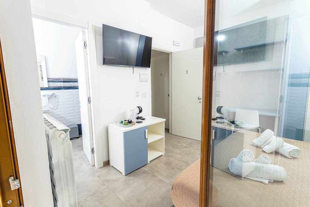 Gallo's City Rooms 1