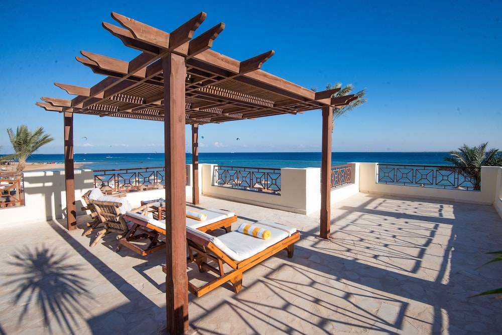 Imperial Shams Abu Soma 1