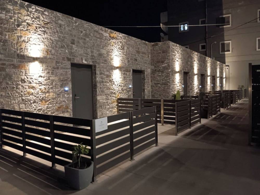 EcoHeaven Suites 1
