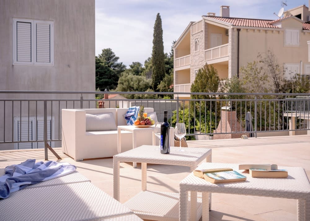 Beachfront Villa near Zlatni rat 1