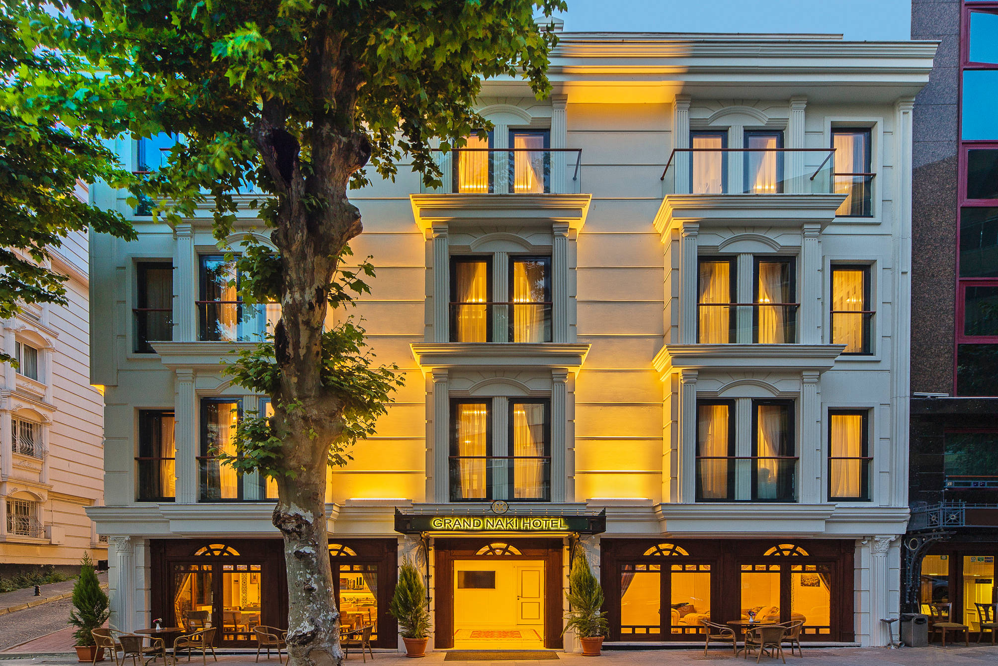 Grand Naki Hotel 1