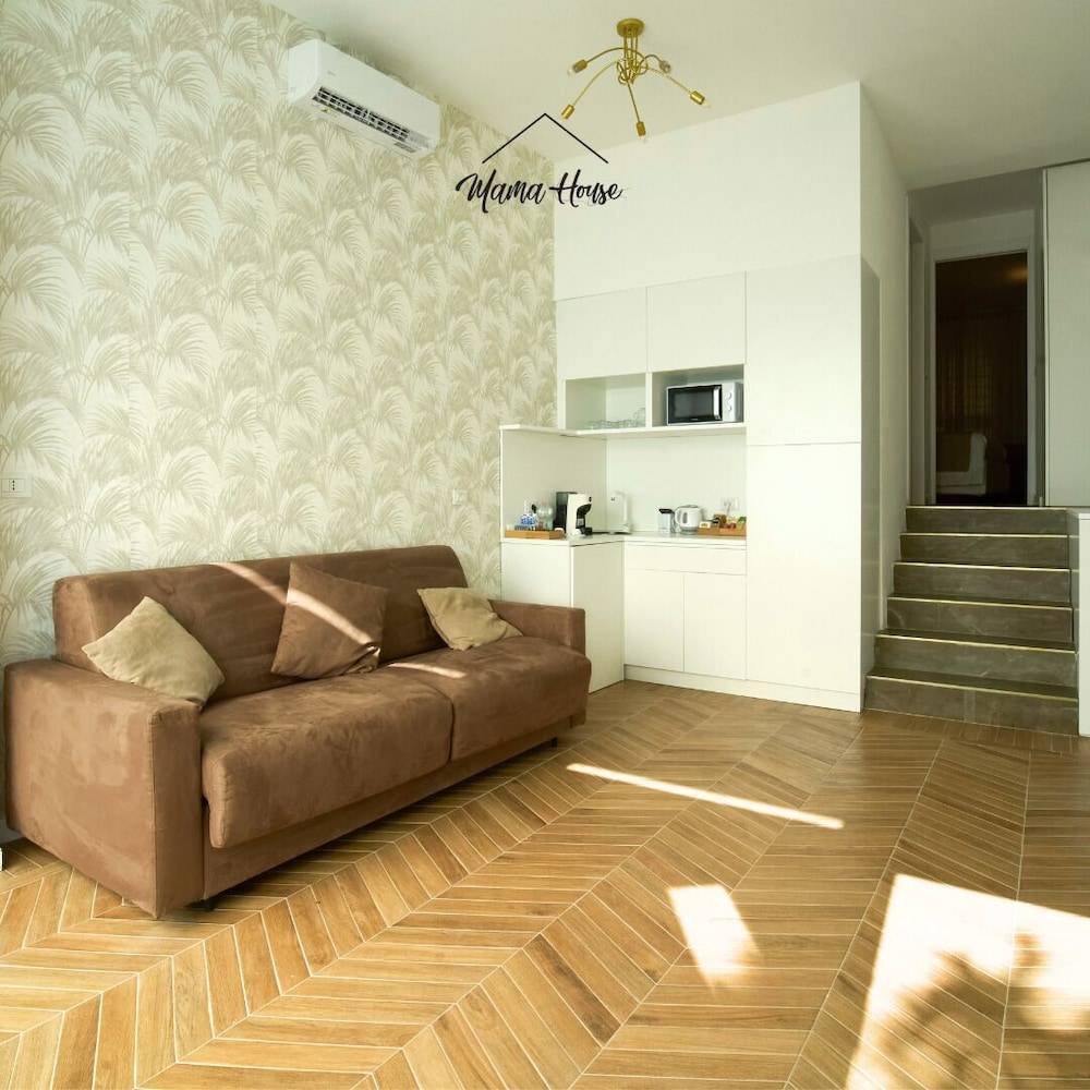 Mama House Cenisio 1