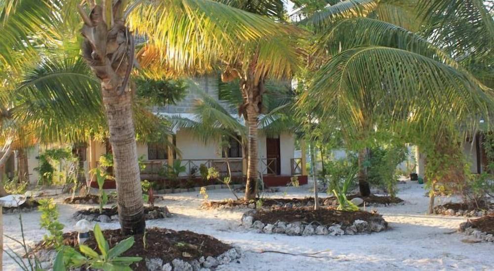 Mpole Bungalows 1