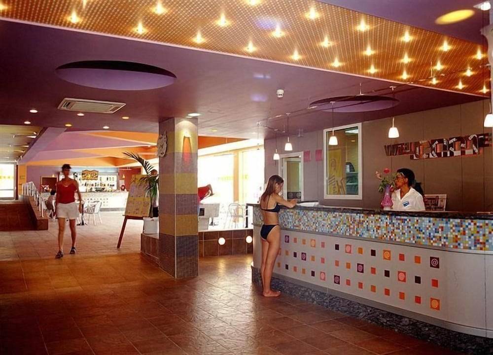 Hotel Com - All Inclusive 2