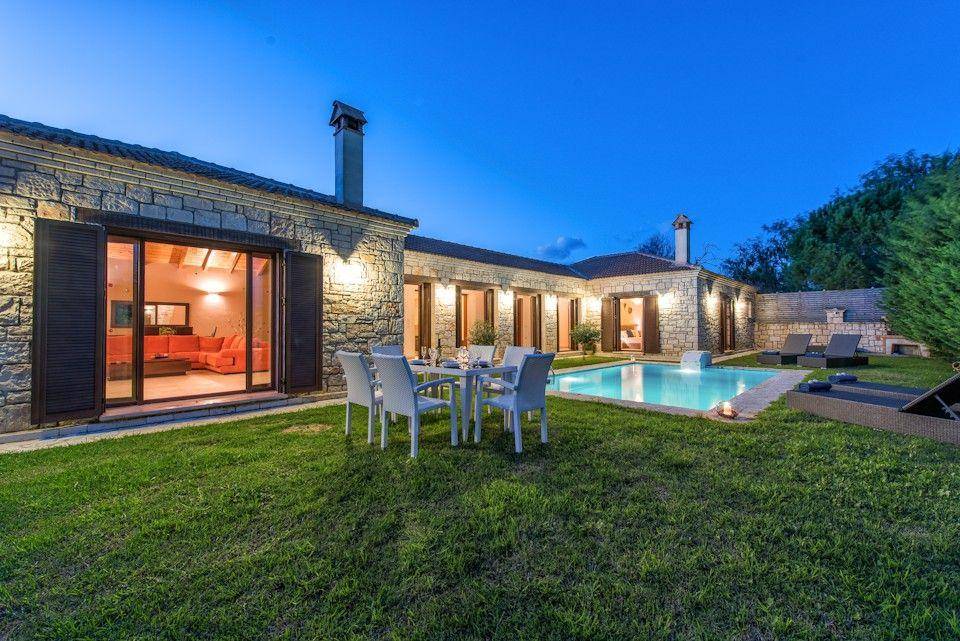 Astarte Villas 1