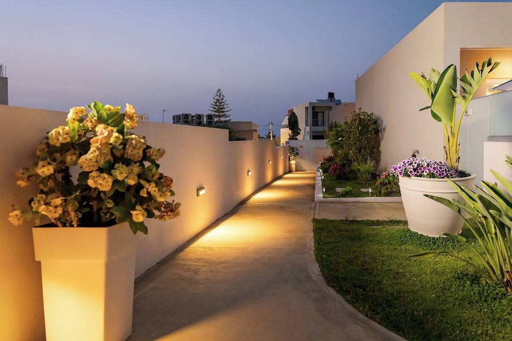 Sarpidon Suites 2