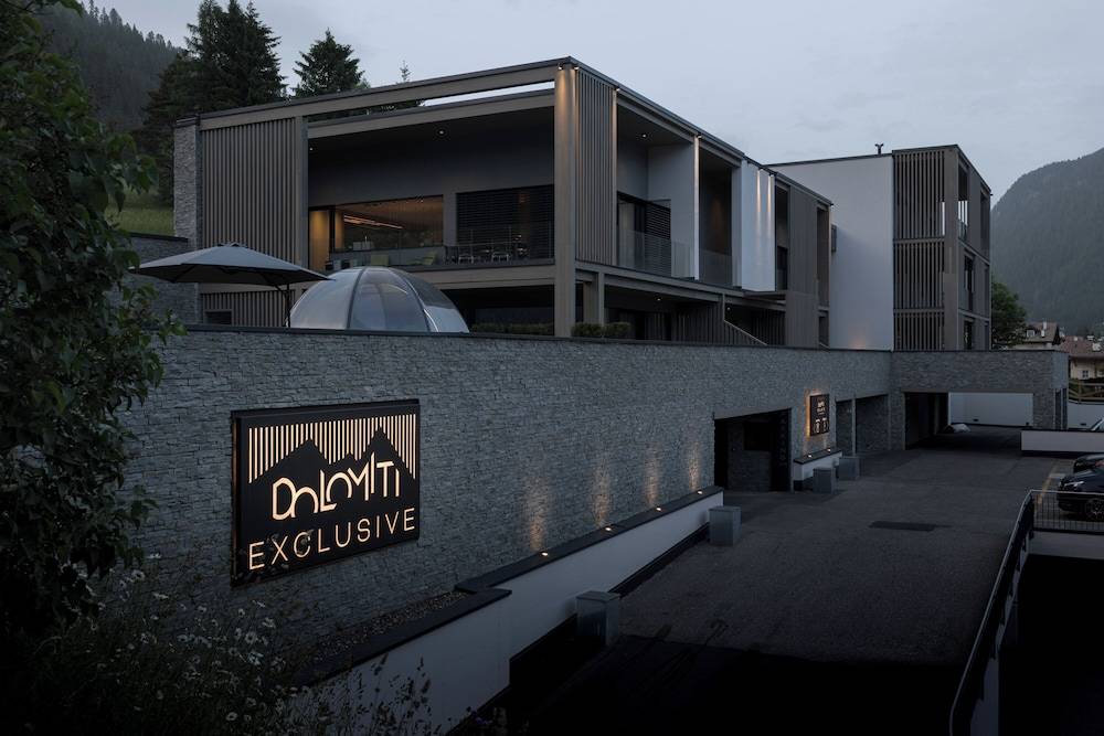 DOLOMITI EXCLUSIVE YOUR MOUNTAIN SUITE 1