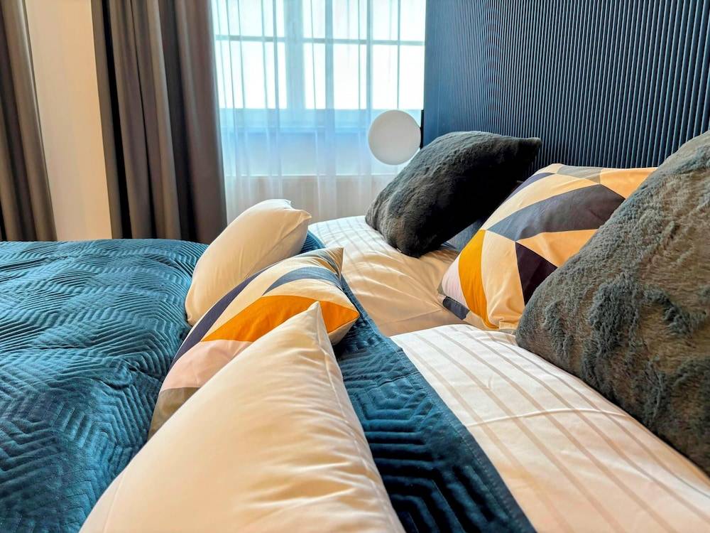 Apartments by Prague City Golf 1