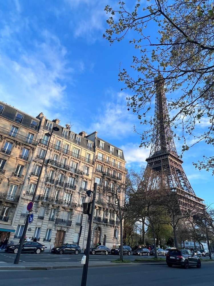Eiffel Dream (30 mètres de la Tour Eiffel) 1