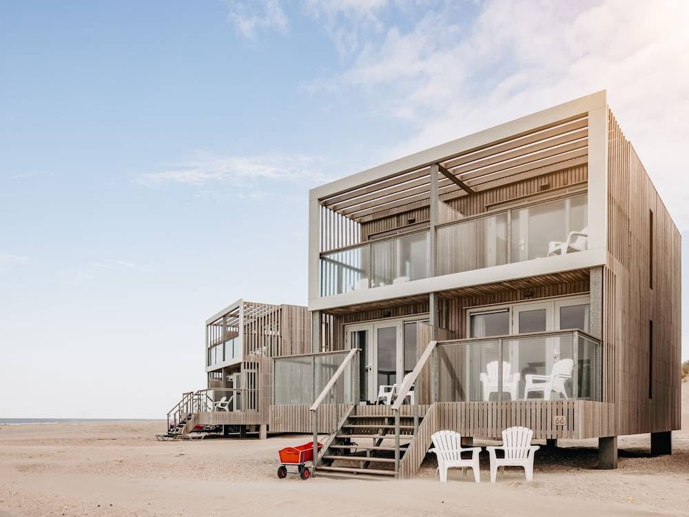 Beach House in a Dream Location on the Beach 1