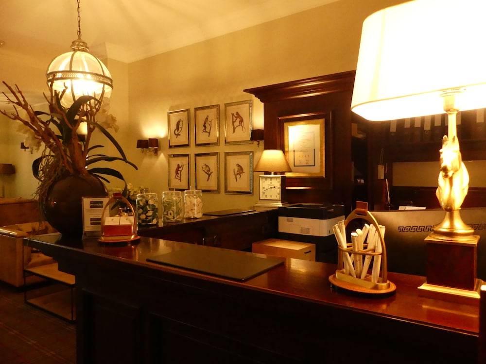 The Ascot Hotel 2
