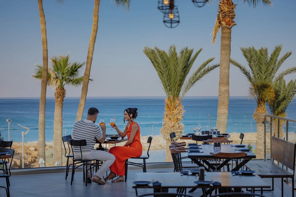 Golden Coast Beach Hotel 2
