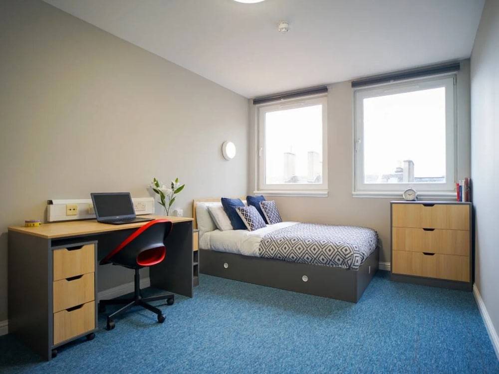 8 Roxburgh - Campus Accommodation 2