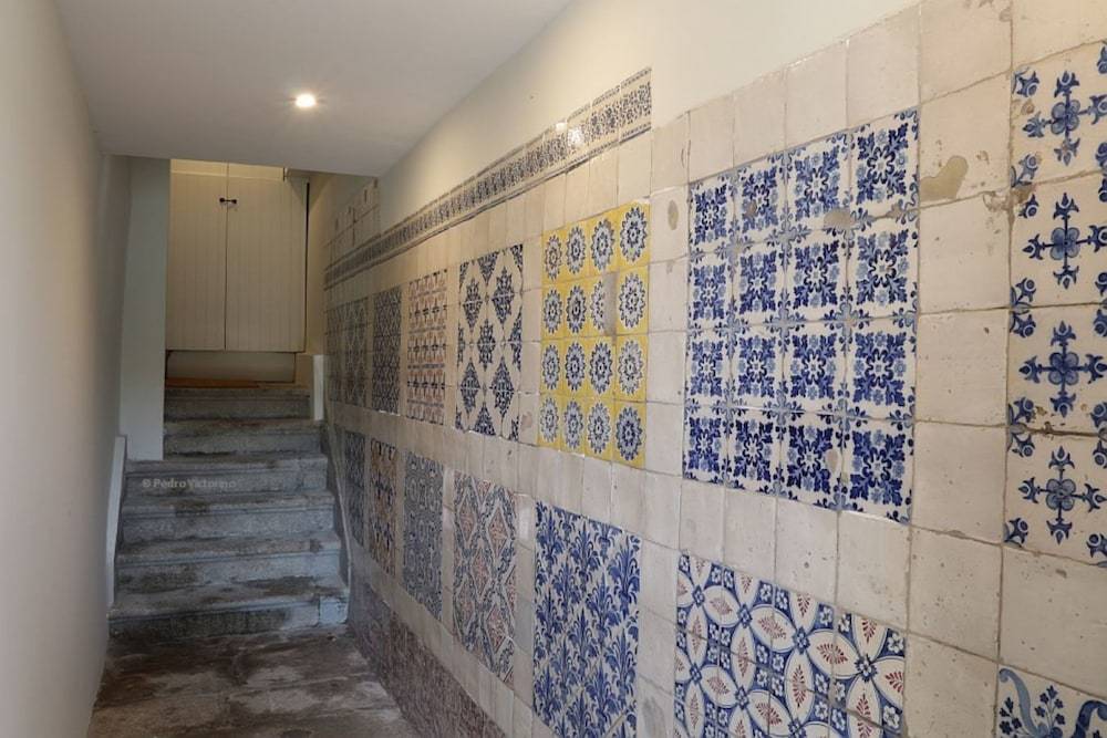 VIVA Porto Tile Studios 2