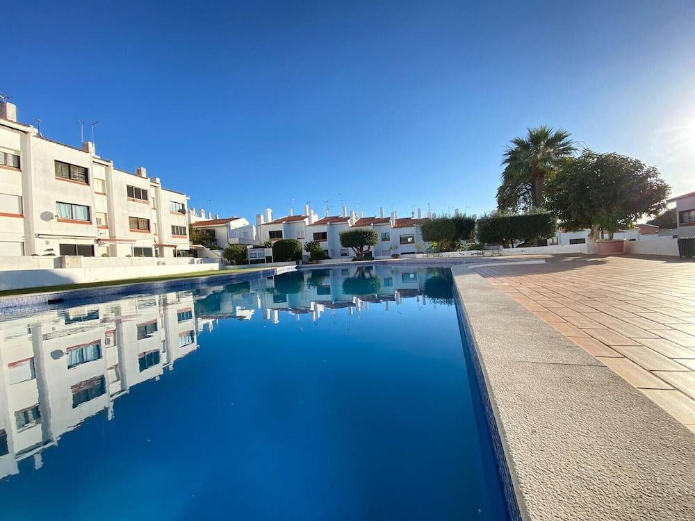 Albufeira Harmony With Pool by Homing 1