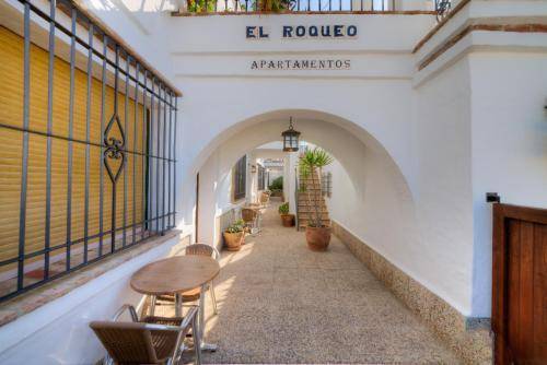 Apartamentos El Roqueo 2