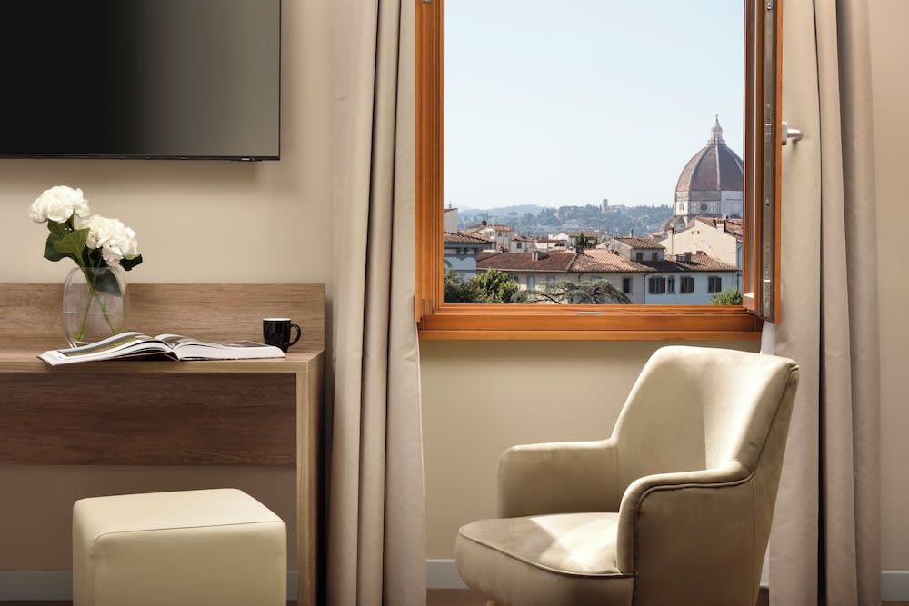 Essence Hotel 1