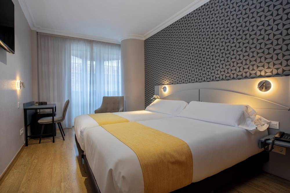 Hotel Corona de Castilla Burgos 2