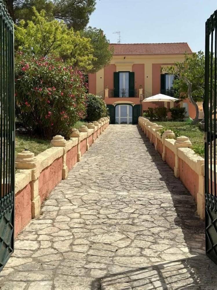 Villa Sine Tempore Fumarola 1