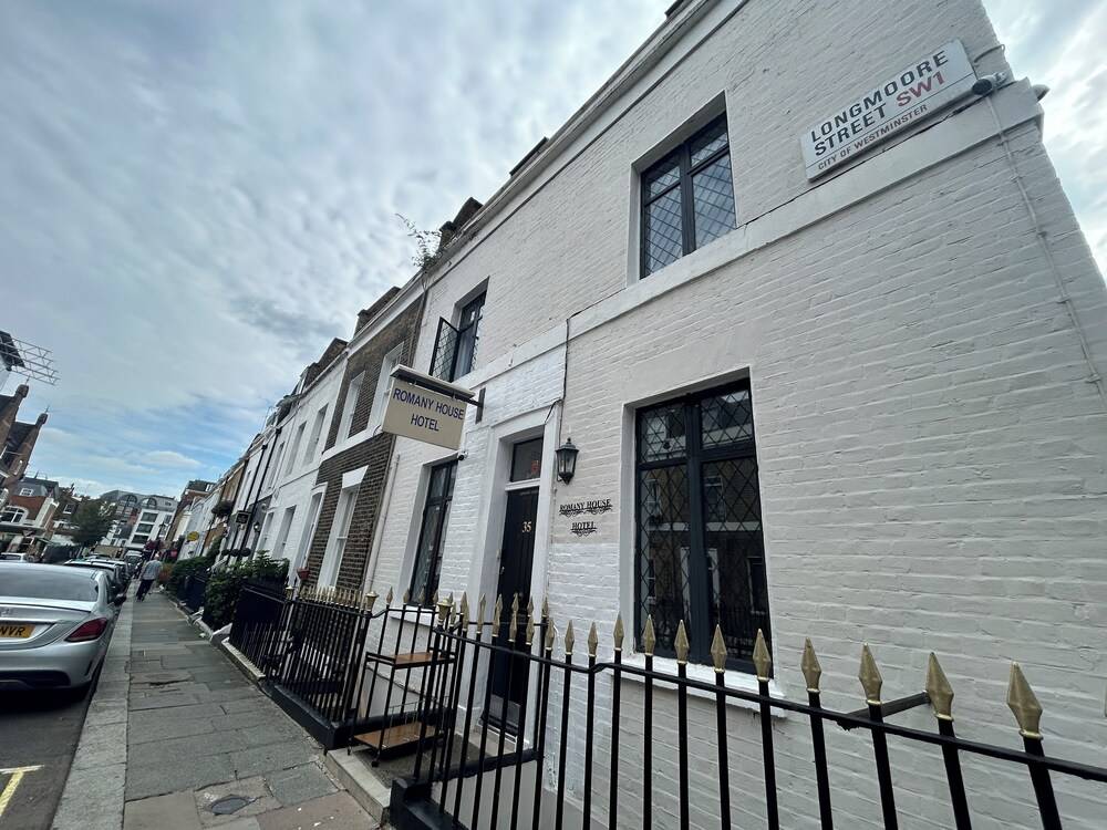 Romany House Hotel 1