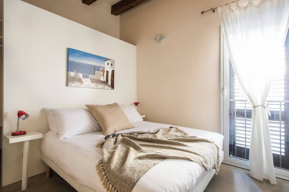 Santa Cecilia Apartment by Wonderful Italy 1