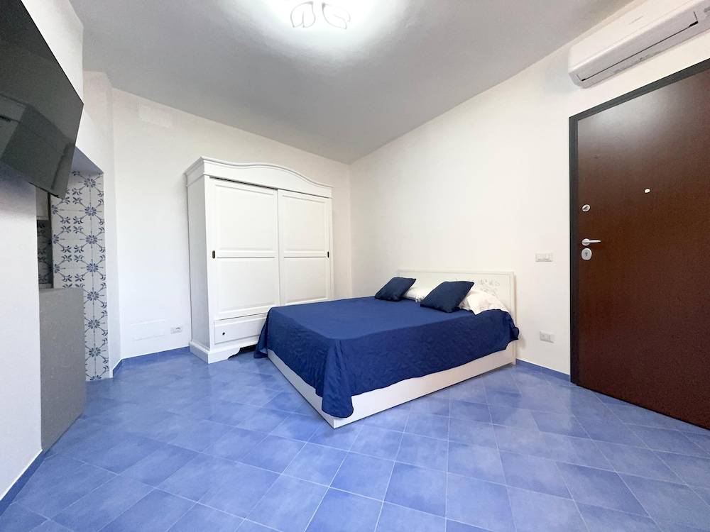 De Vivo Realty - Camilla House Positano 1
