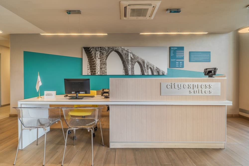 City Express Suites by Marriott Queretaro 2