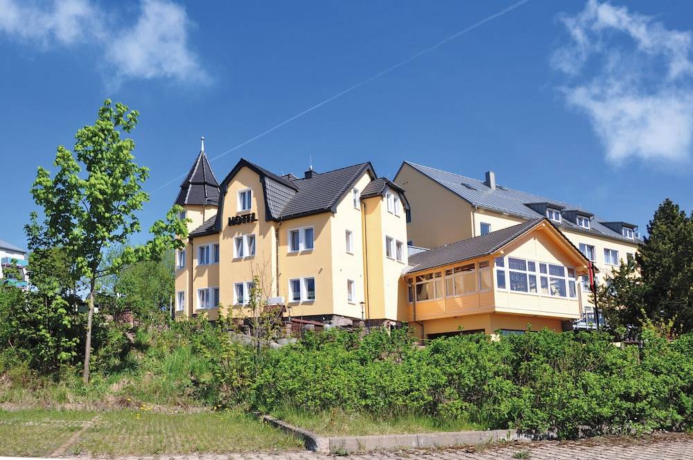 Schlossberghotel Oberhof 1