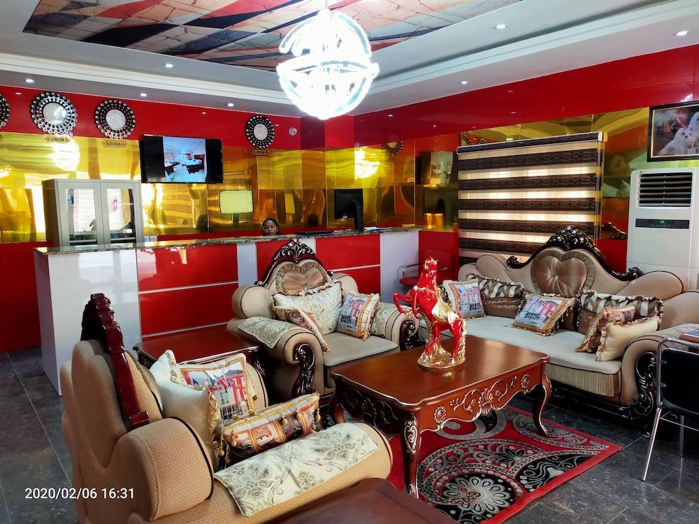 Alim Royal Hotel & Suites 2