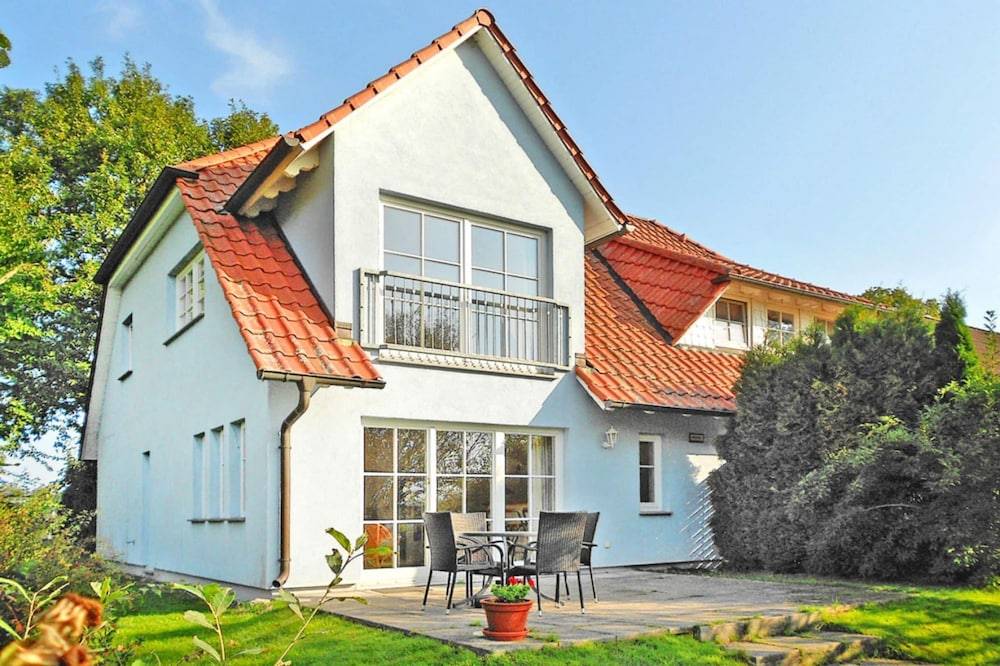 Ferienwohnungen Blaues Haus, Putbus 1