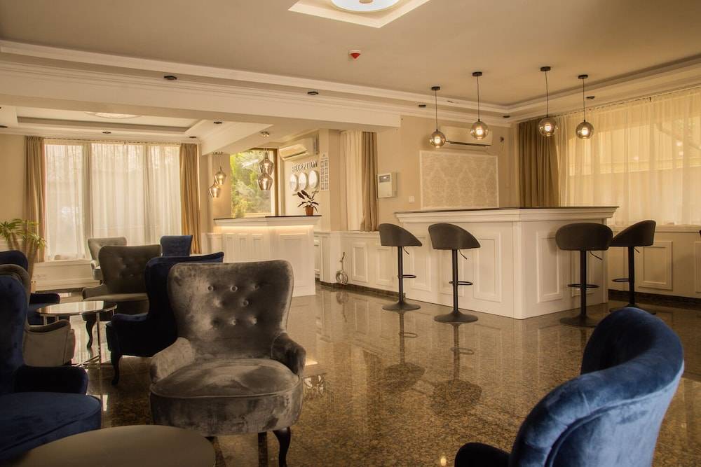 Vemara City Boutique Hotel-free parking 2
