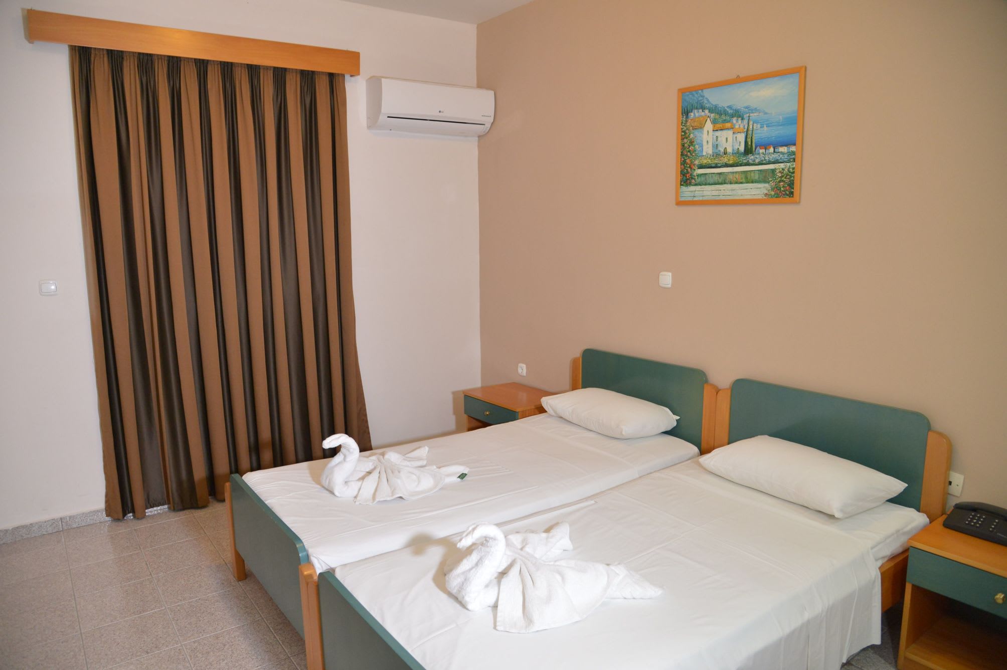 Emerald Hotel 2