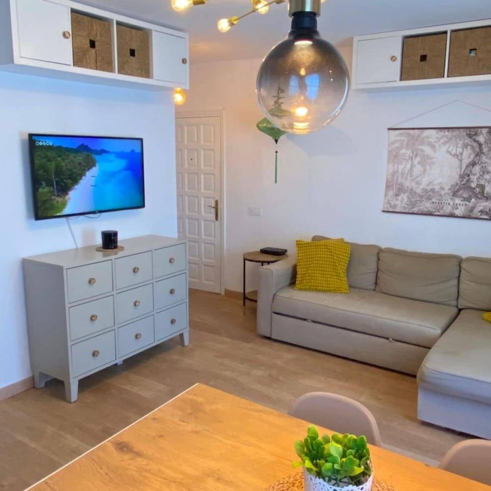 Cozy Urban Escape 1BR Near Tenerife South Airport 2