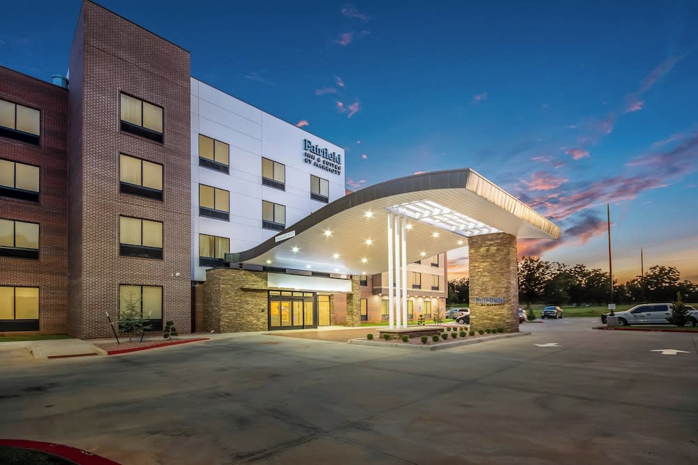 Fairfield Inn & Suites by Marriott Chickasha 1