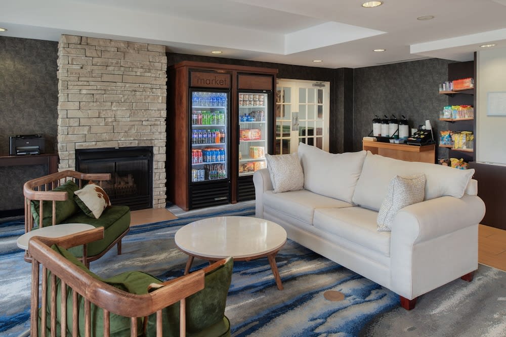 Fairfield Inn & Suites by Marriott Dayton Troy 2