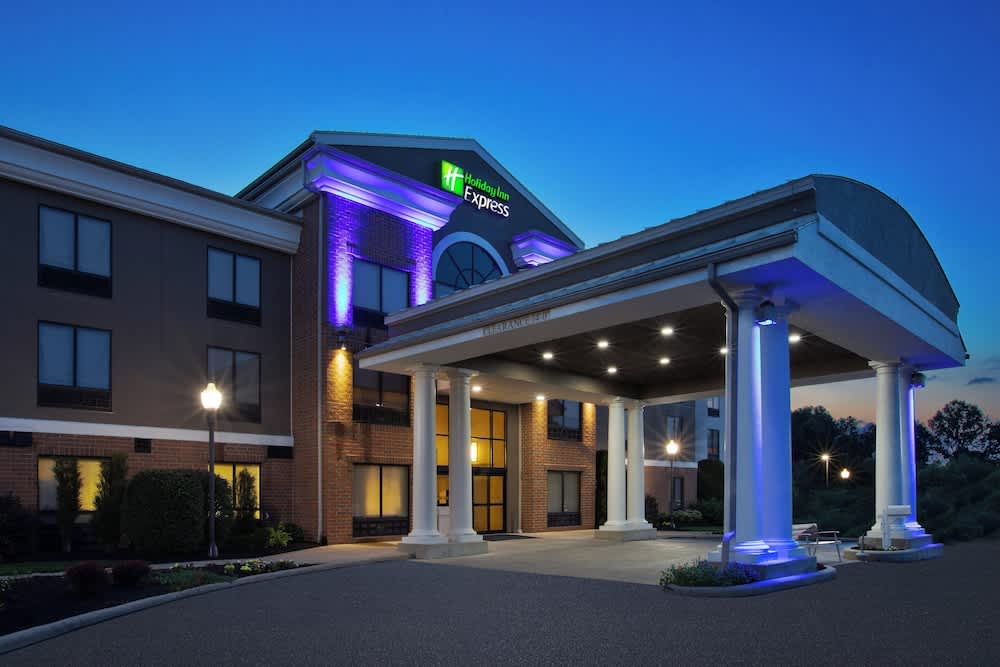 Holiday Inn Express & Suites KENT - UNIVERSITY AREA by IHG 1