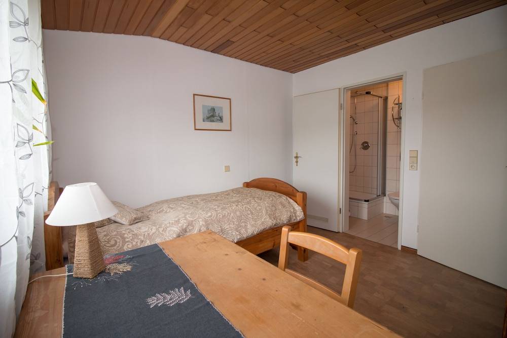 Landhaus vor Burg Eltz 2