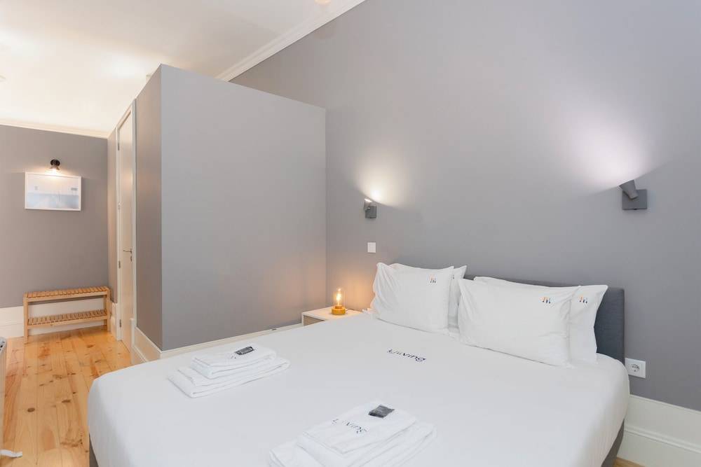 Liiiving in Porto-Silver Light Apartment 1