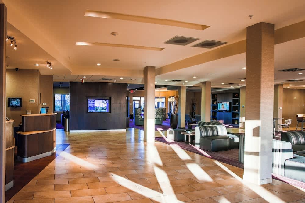 Courtyard by Marriott Norman 2