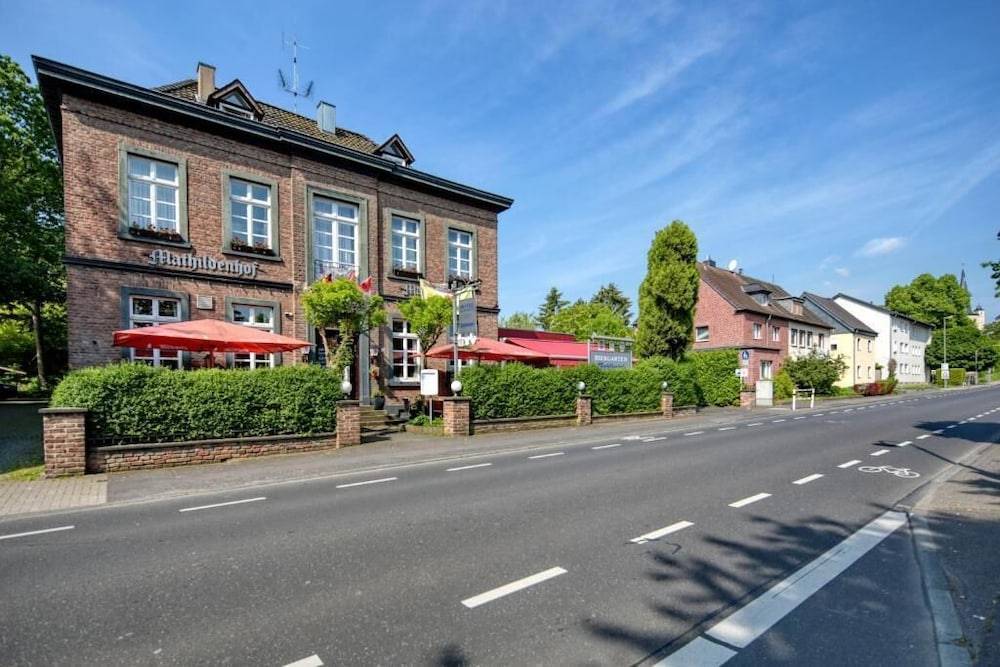 Hotel Restaurant Mathildenhof 1