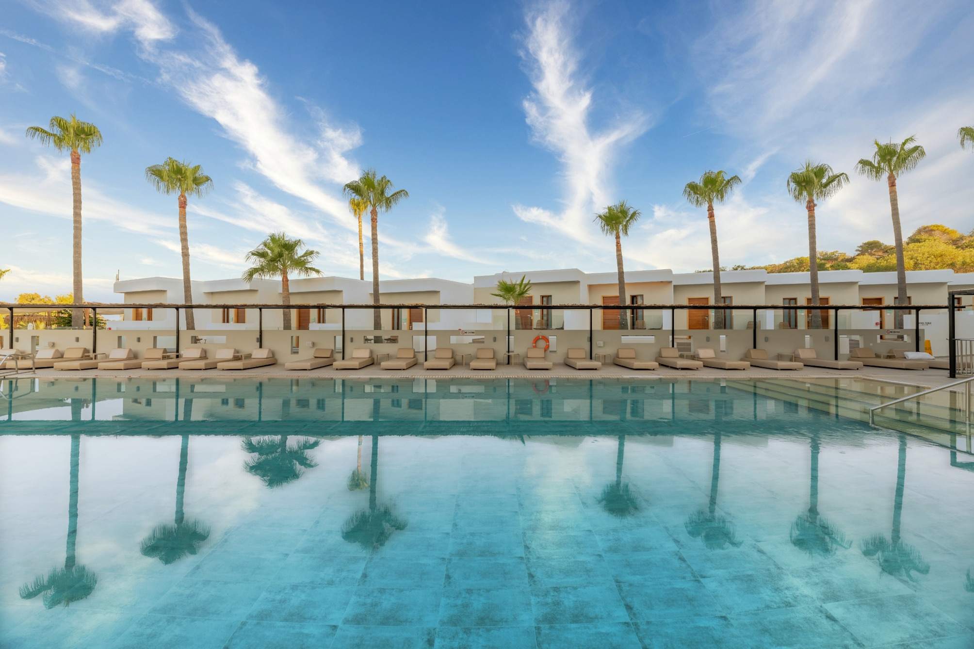 Napa Mermaid Hotel & Suites 1