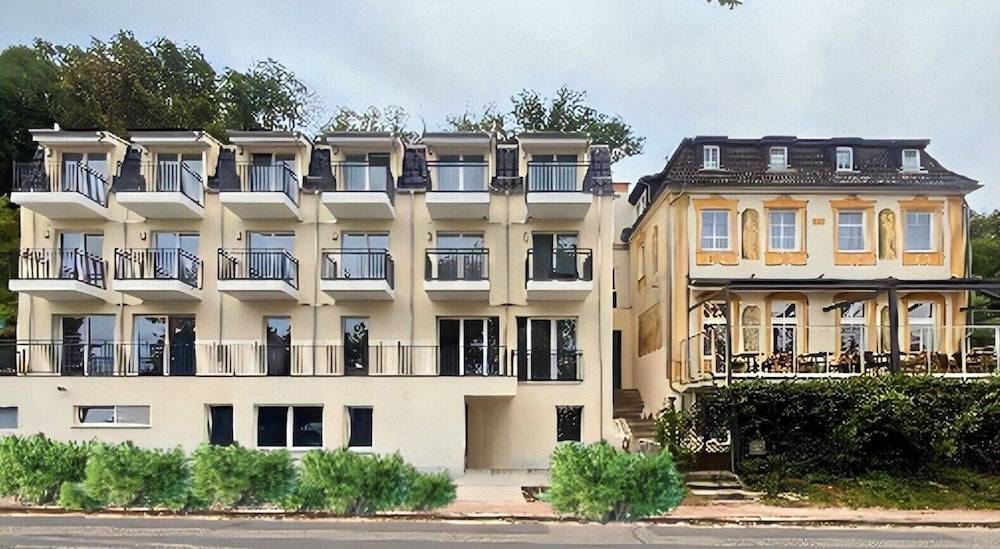 Strandhotel Buckow Resort & SPA gut-Hotels SEE 1