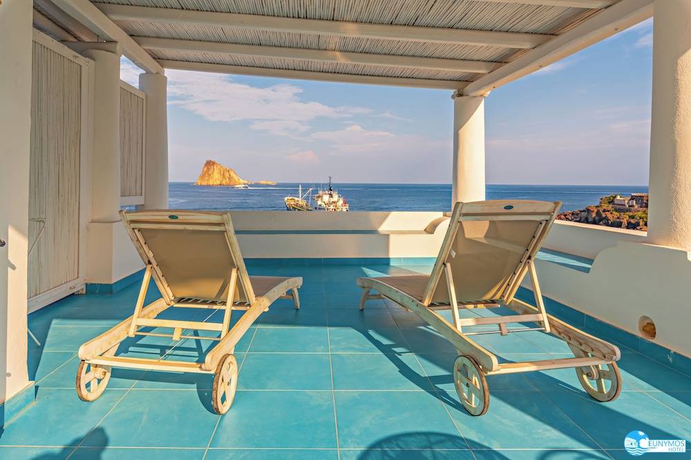 Eunymos Panarea 1