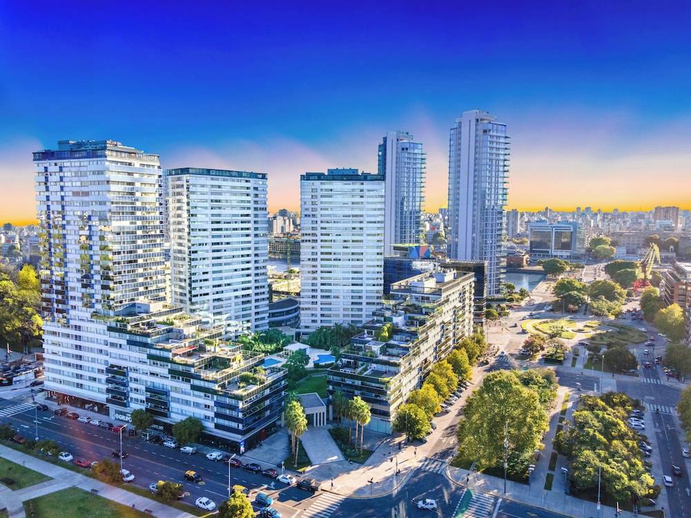 Resort Experience in Puerto Madero 1