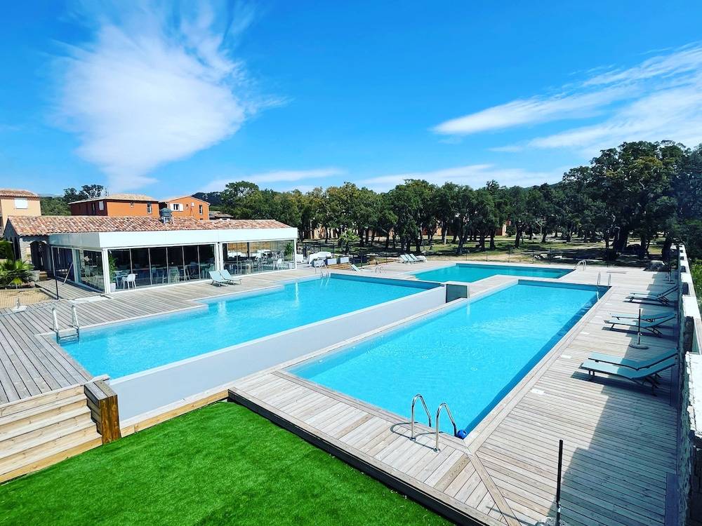 Résidence hôtelière les hameaux de saint cyprien 25 M2 1