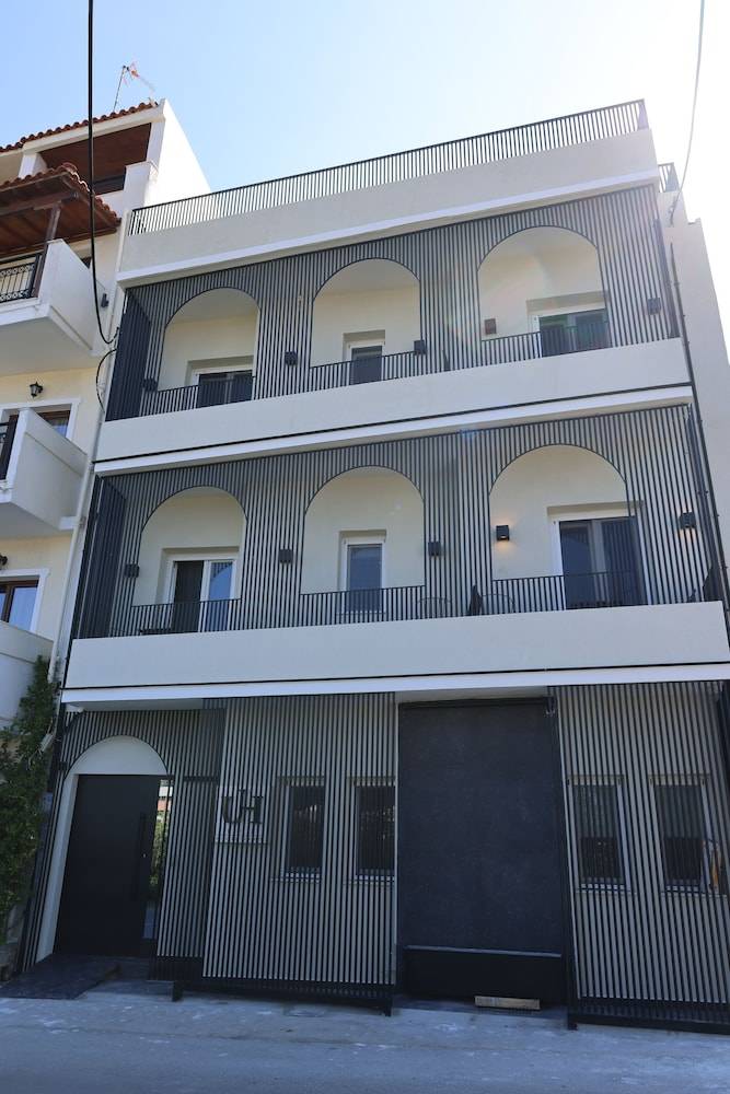 Uphill Unique Boutique Suites 1