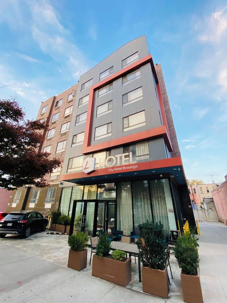 The L Hotel 1