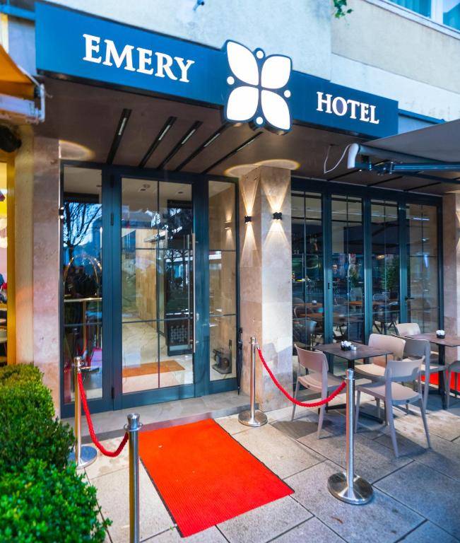 Emery Hotel 1